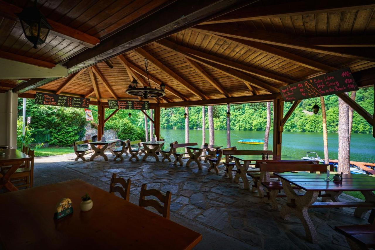Hotel Hladina Nebrich Εξωτερικό φωτογραφία