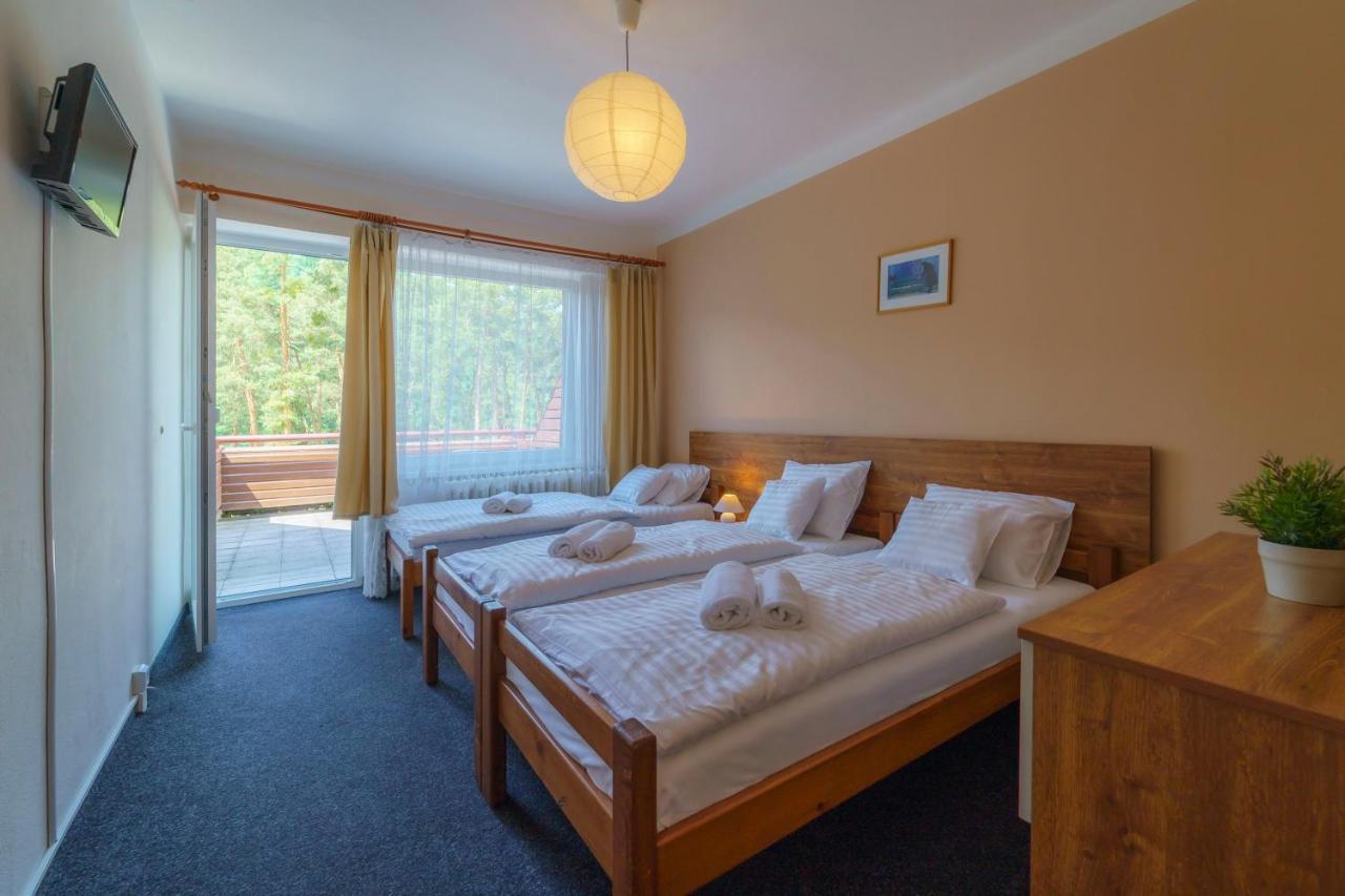 Hotel Hladina Nebrich Εξωτερικό φωτογραφία