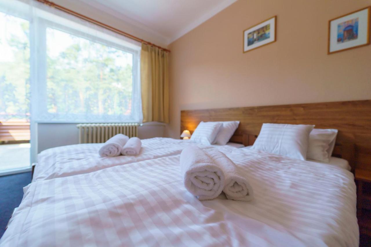 Hotel Hladina Nebrich Εξωτερικό φωτογραφία