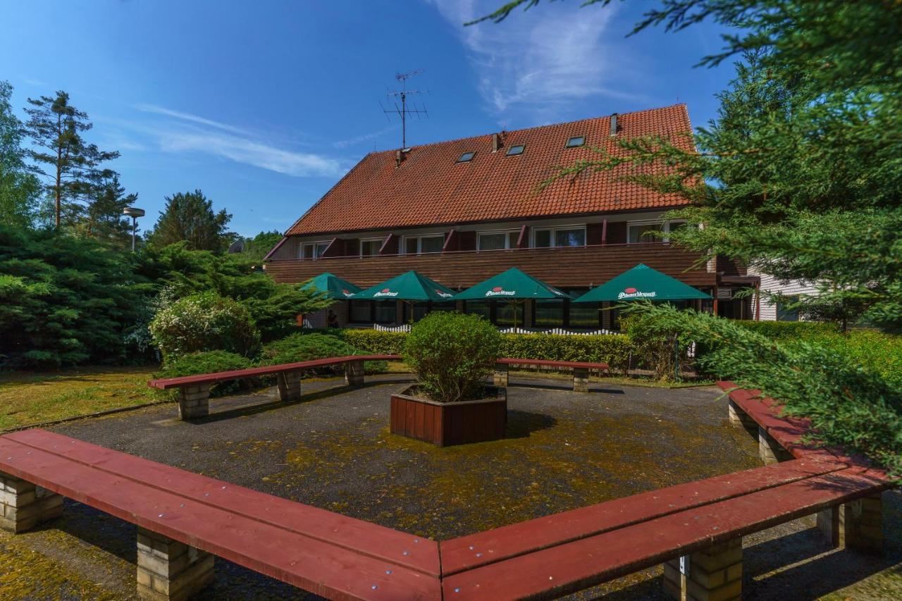 Hotel Hladina Nebrich Εξωτερικό φωτογραφία