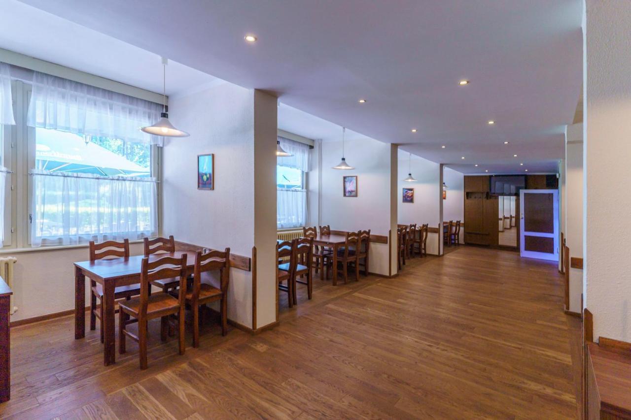 Hotel Hladina Nebrich Εξωτερικό φωτογραφία