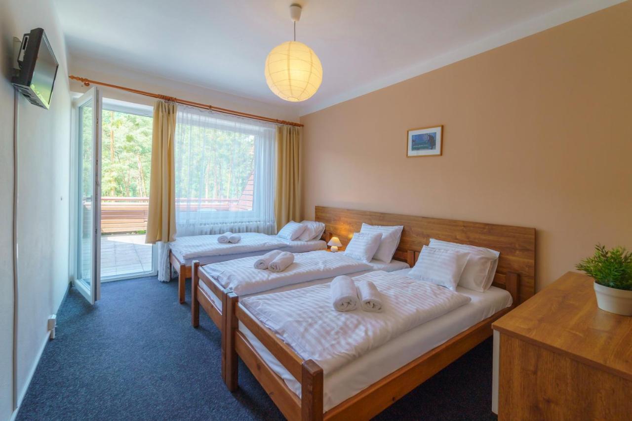 Hotel Hladina Nebrich Εξωτερικό φωτογραφία