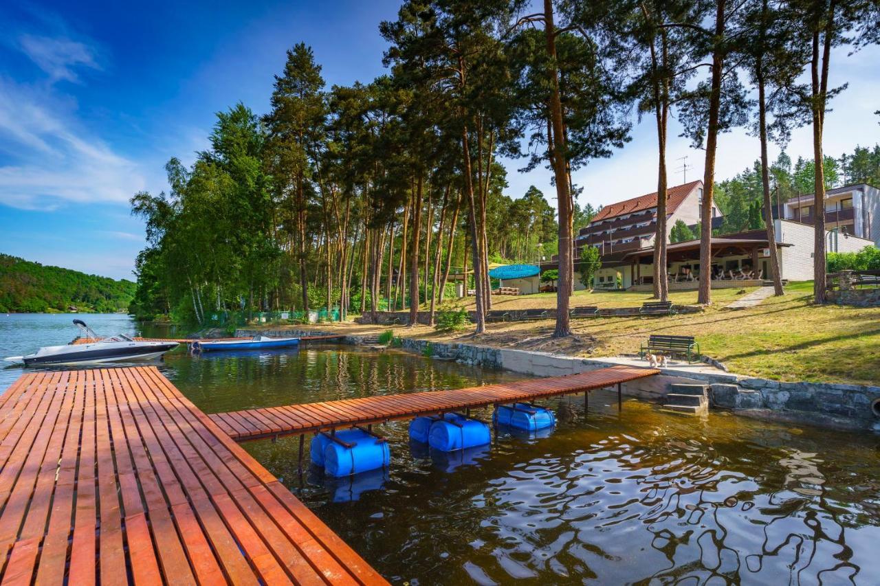 Hotel Hladina Nebrich Εξωτερικό φωτογραφία